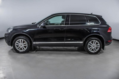 Volkswagen Touareg 3.6 FSI Tiptronic 4Motion (249 л. с.)