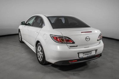 Mazda 6 1.8 MT (120 л. с.)