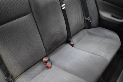 Mitsubishi Lancer 1.6 MT (98 л. с.)