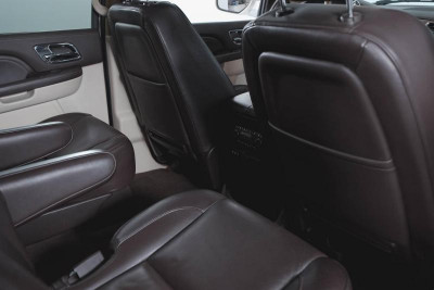 Cadillac Escalade 6.2 AT (409 л.с.) 4WD