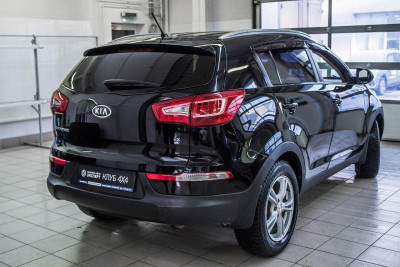 Kia Sportage 2.0 AT 4WD (150 л. с.)