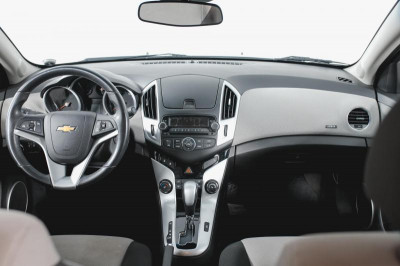 Chevrolet Cruze 1.8 AT (141 л. с.)