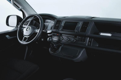 Volkswagen Multivan 2.0 TDI MT (140 л. с.) Trendline