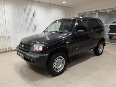Chevrolet niva Niva 1.7 MT (80 л.с.) 4WD