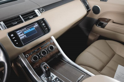 Land Rover Range Rover Sport 3.0 TDV6 AT AWD (249 л. с.) SE