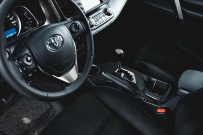 Toyota RAV4 2.0 MT AWD (146 л. с.)