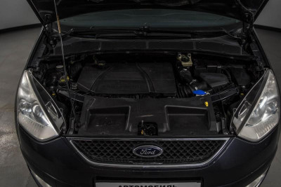 Ford Galaxy 2.0 MT (145 л. с.)