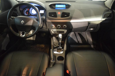 Renault Fluence 1.6 CVT (114 л. с.) Expression
