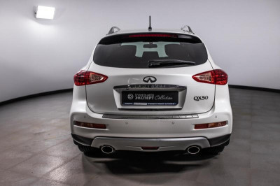 Infiniti QX50 2.5 AT AWD (222 л. с.) Design