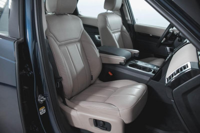 Land Rover Discovery 3.0 SiV6 AT 4WD (340 л.с.) SE