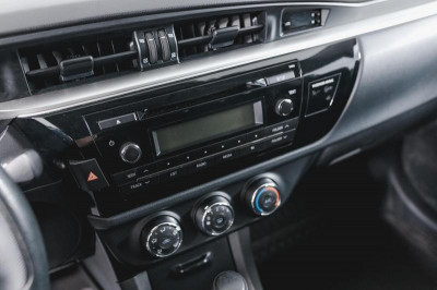 Toyota Corolla 1.6 CVT (122 л. с.)
