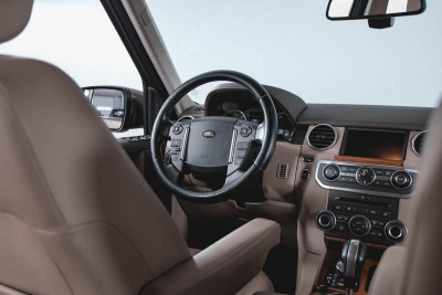 Land Rover Discovery 3.0 TD AT (245 л. с.)