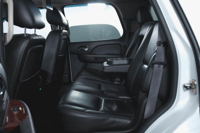 Chevrolet Tahoe 5.3 AT (325 л. с.)
