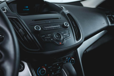 Ford Kuga 2.5 AT (150 л. с.)