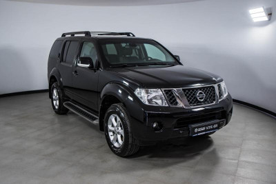 Nissan Pathfinder 2.5 dCi Turbo MT AWD 7 seats (190 л. с.)