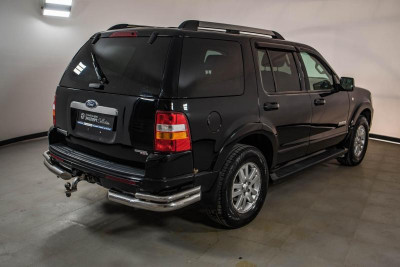 Ford Explorer 4.0 AT (212 л.с.) 4WD