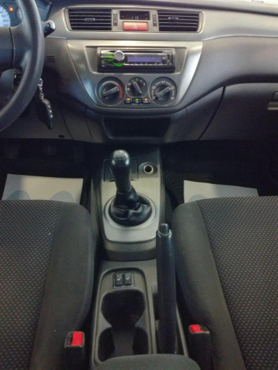 Mitsubishi Lancer 1.6 MT (98 л.с.)
