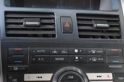 Nissan Teana 2.3 AT (173 л. с.)