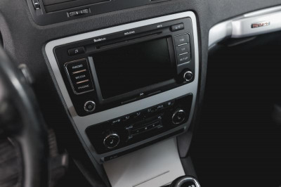 ŠKODA Octavia 1.8 TSI MT 4x4 (152 л. с.)