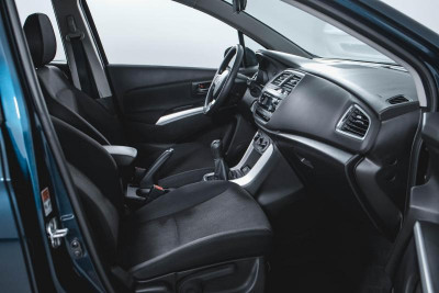 Suzuki SX4 1.6 MT 4WD (117 л. с.) GL