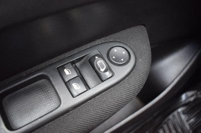 Peugeot 307 1.6 MT (110 л. с.)