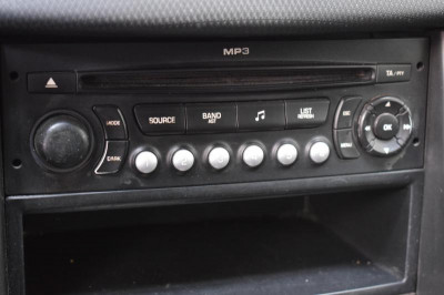 Peugeot 207 1.4 AMT (88 л.с.)