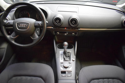 Audi A3 1.4 TFSI S tronic (125 л. с.)