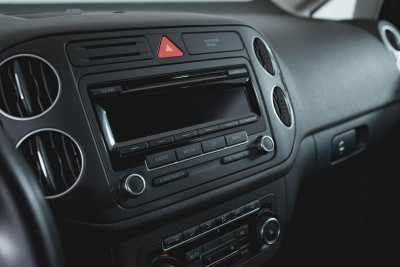 Volkswagen Golf 1.2 TSI MT (105 л. с.)