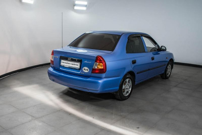 Hyundai Accent 1.5 MT (102 л. с.)