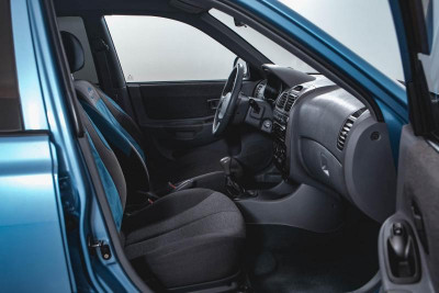 Hyundai Accent 1.5 MT (102 л. с.)