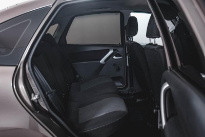 LADA Новая Granta лифтбэк 1.6 8кл MT (87 л. с.) Comfort