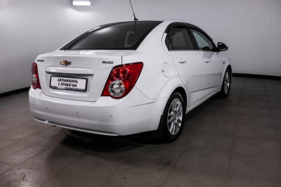 Chevrolet Aveo 1.6 MT (106 л. с.)