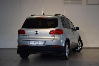 Volkswagen Tiguan 1.4 TSI BlueMotion DSG (150 л. с.)