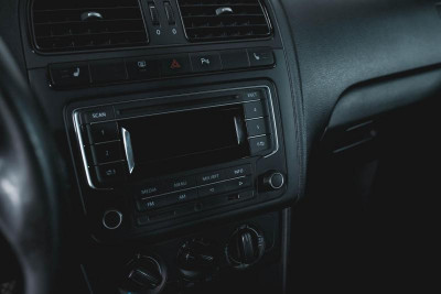Volkswagen Polo 1.6 MT (105 л. с.)