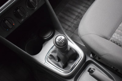 Volkswagen Polo 1.6 MPI MT (110 л. с.) Trendline