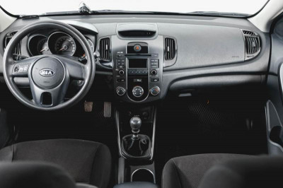 Kia Cerato 1.6 MT (126 л. с.)