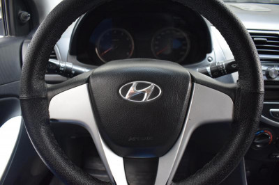 Hyundai Solaris 1.4 MT (107 л. с.)