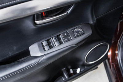 Lexus NX 200 CVT AWD (150 л. с.) Premium