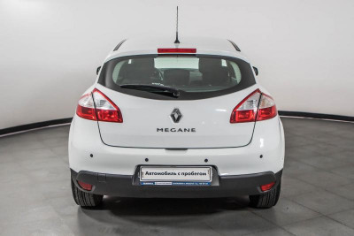 Renault Megane 1.6 AT (106 л. с.)