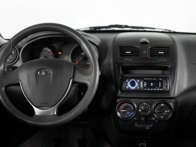 LADA Kalina хэтчбек 1.6 MT 8кл (87 л. с.)