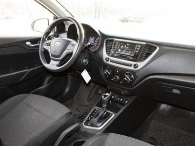 Hyundai Solaris 1.4 AT (100 л.с.)