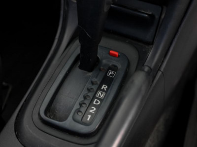Mazda Familia 1.5 AT (110 л.с.)