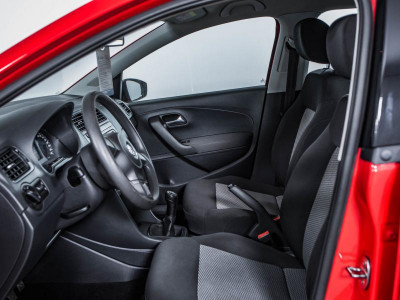 Volkswagen Polo 1.2 MT (70 л. с.)