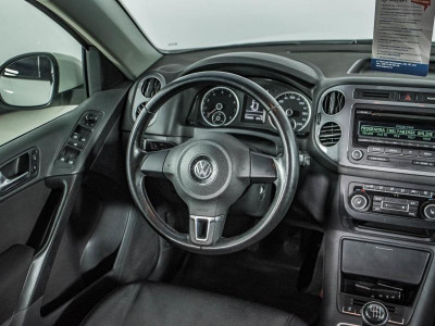 Volkswagen Tiguan 1.4 TSI BlueMotion MT (122 л. с.)
