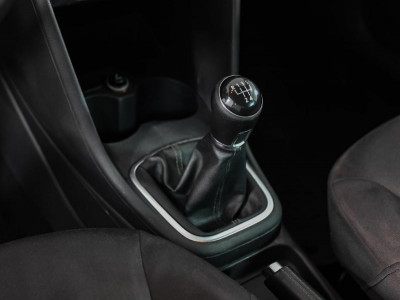 Volkswagen Polo 1.6 MT (105 л. с.)