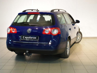 Volkswagen Passat 1.9 TDI BlueMotion MT (105 л. с.)