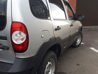 Chevrolet niva Niva 1.7 MT (79,6 л. с.)