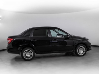 LADA Granta седан 1.6 MT 8кл (87 л. с.)