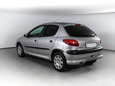 Peugeot 206 1.6 MT (110 л. с. )