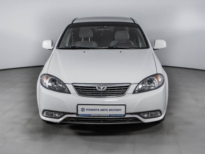 Daewoo Gentra 1.5 MT (107 л. с.)